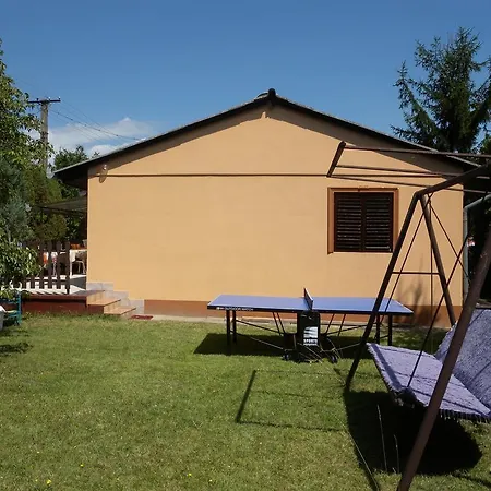 Two-bedroom Holiday In Balatonkeresztur I